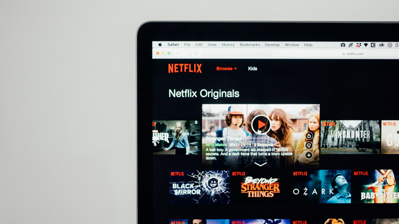 La stratégie marketing Netflix passe par la promotion de ses nombreux contenus !